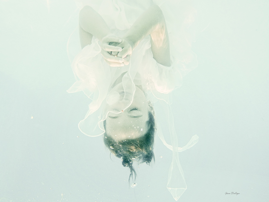 Gina Buliga Underwater Love
